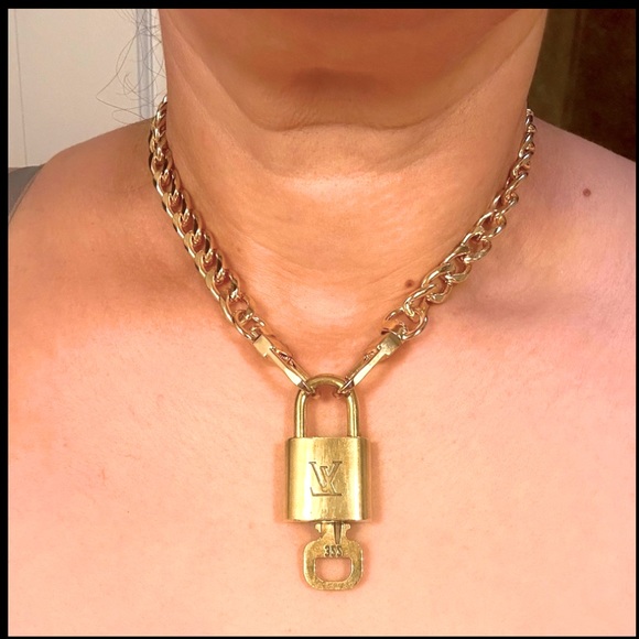 Lv Locker with key 322 nr. With Necklace! - Picture 2 of 10